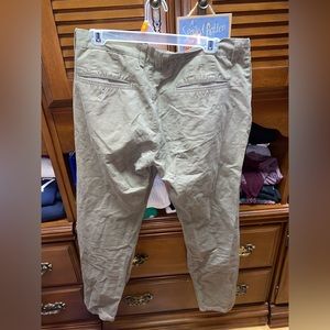 Dark green Chino Polo pants.